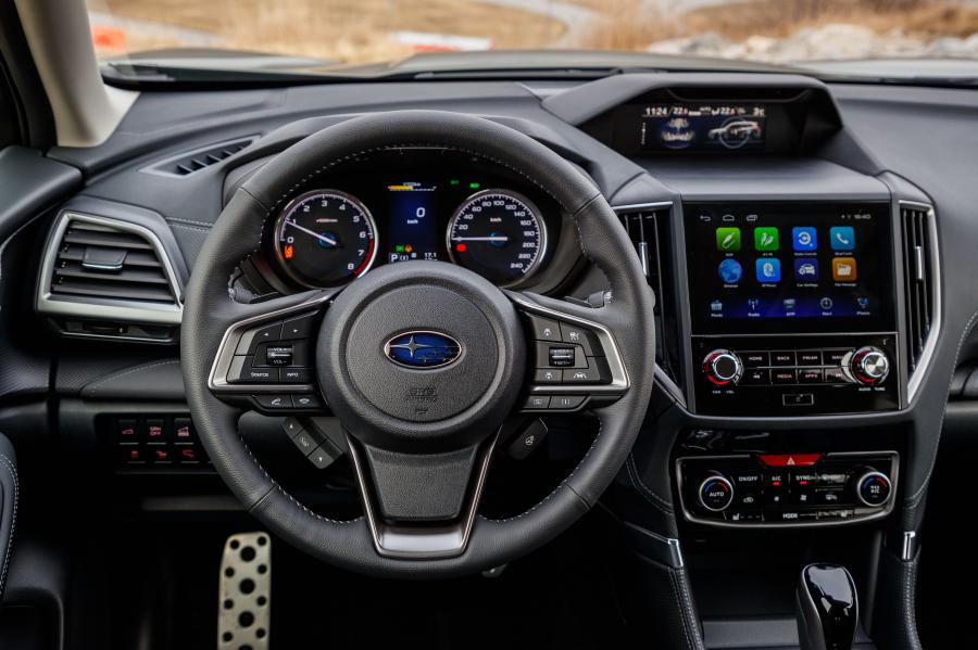 Панель приборов Subaru Forester e-Boxer 2019 года  (WW) (фото 2 из 69)